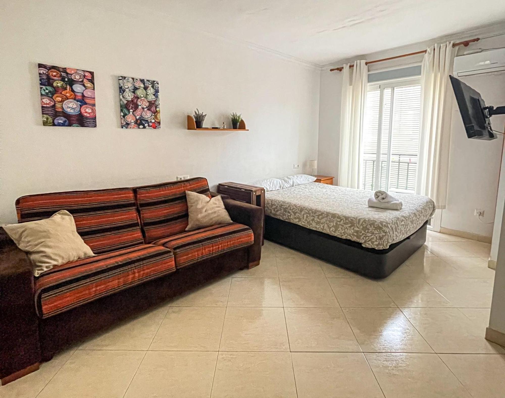 Апартаменти Couples Nest In Malaga! Екстер'єр фото